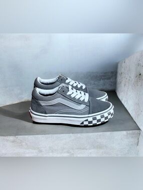 Vans Old Skool Grey Reflective Checkers Shoes sz 12.5 kids excellent condition